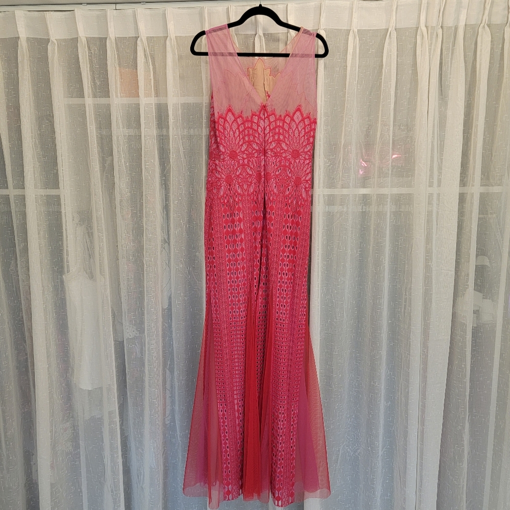 BCBG Maxazria Elinor Sleeveless Lace Gown Pink Rasberry Size 6 NWOT - Picture 6 of 16